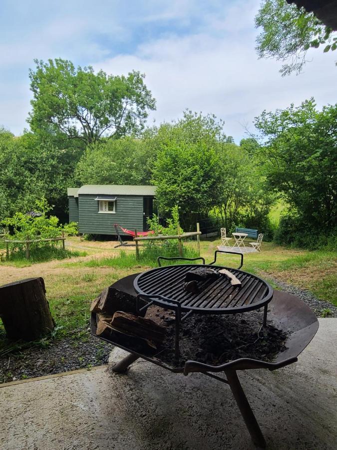 Penn Bergeyn Shepherd'S Huts Exeter Exterior photo