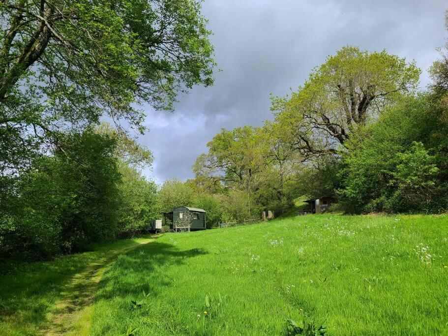 Penn Bergeyn Shepherd'S Huts Exeter Exterior photo