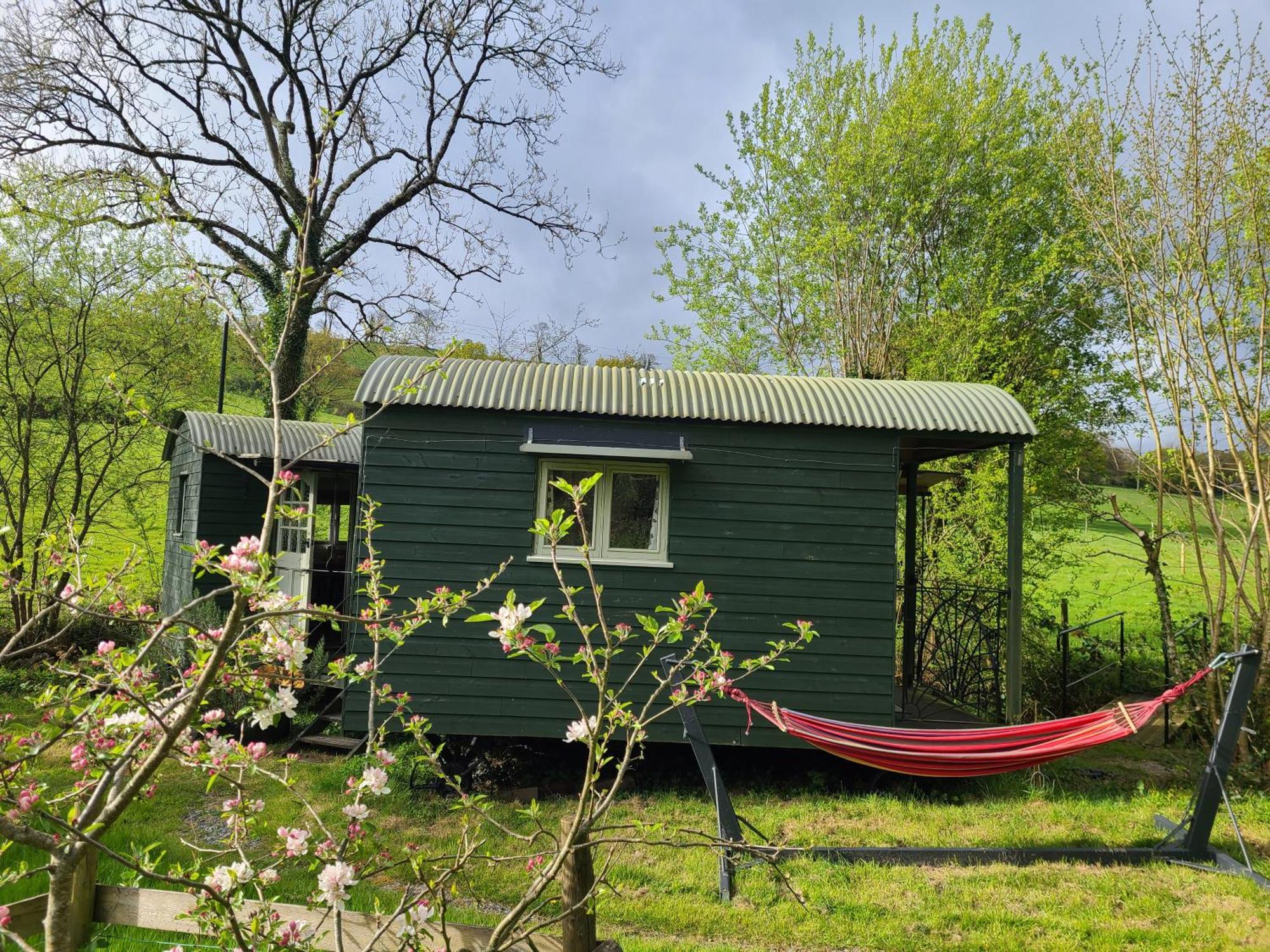 Penn Bergeyn Shepherd'S Huts Exeter Exterior photo